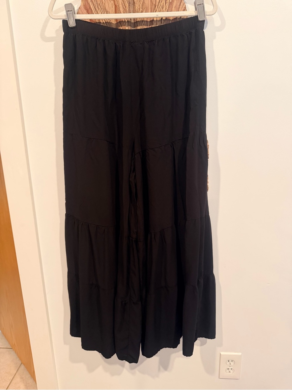 Black Tiered Wide Leg Pants Size Large